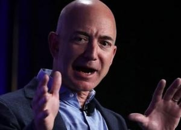 Глава Amazon за день стал богаче на $13 млрд