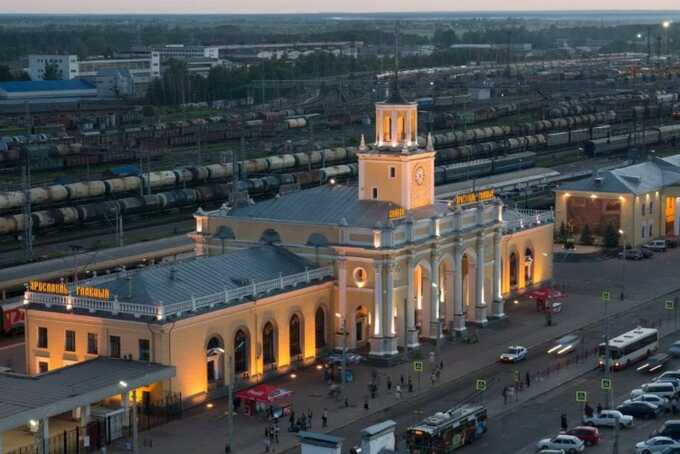 На грузовом вагоне поезда обнаружено самодельное взрывное устройство