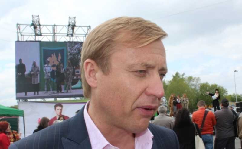 Осуждённый за взятку Владислав Левчугов продолжает получать миллионы через свои компании