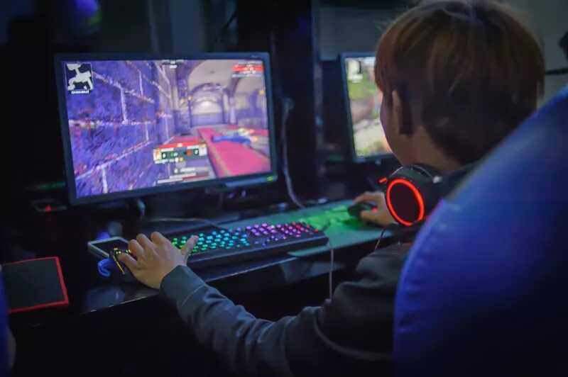 Ученик в Москве попытался задушить свою мать после проигрыша в Counter-Strike 2