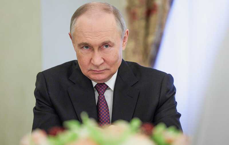 Путин объявил о временной приостановке огня в честь 80-летия Победы