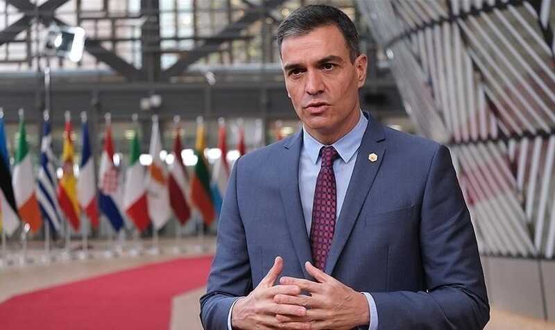 В Мадриде тысячи людей требуют отставки премьер-министра Испании