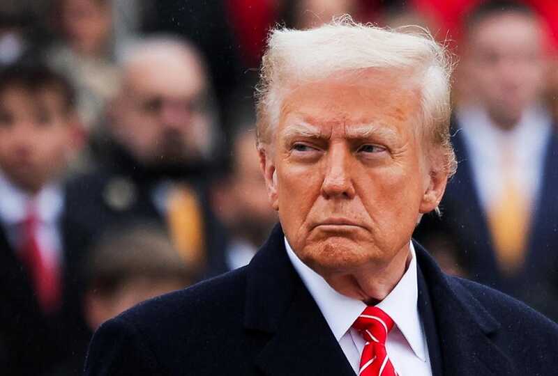 Дональд Трамп объявил о снижении санкций против Сирии на фоне переговоров с Аш-Шараа