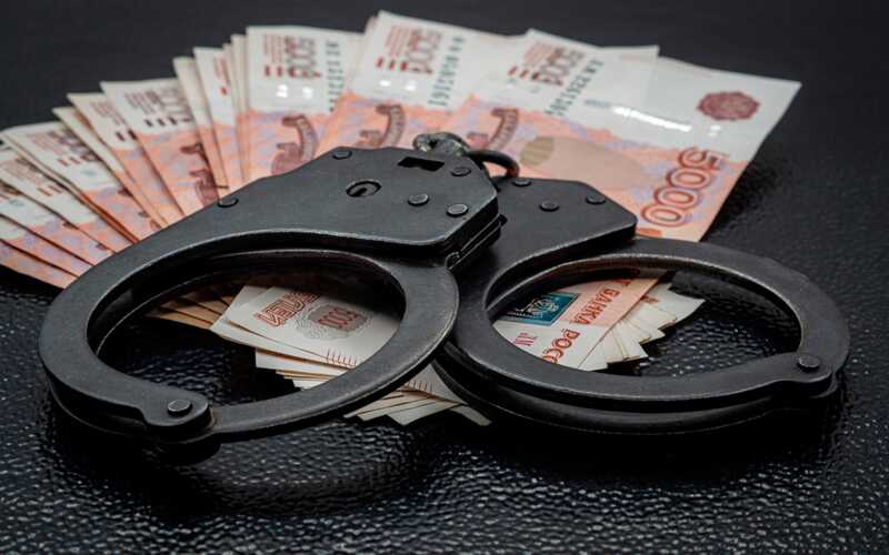 В Санкт-Петербурге был задержан начальник 37-го отдела полиции по обвинению в получении взятки, сумма которой превышает миллион