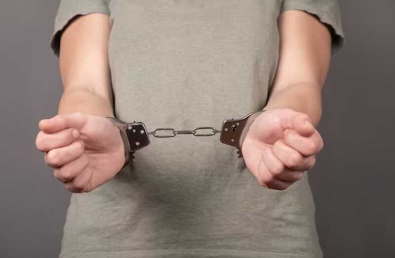 В Якутске возбудили дело против женщины, систематически издевавшейся над собственным сыном