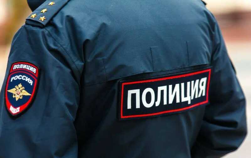 В Санкт-Петербурге задержали полицейского при попытке получить взятку в размере миллиона