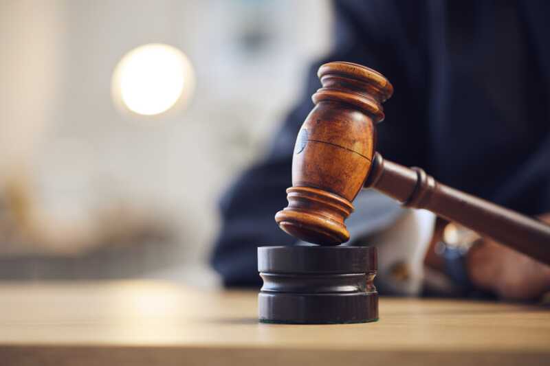 В Югре суд приговорил женщину к 10 годам лишения свободы за попытку сбыта наркотиков в особо крупном размере