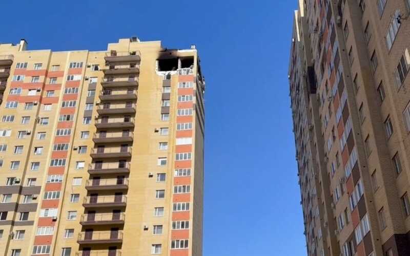 В результате взрыва газа в Ставрополе были повреждены более 50 автомобилей