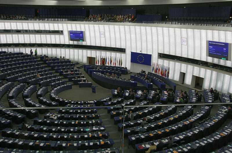 Европарламент одобрил новые тарифы на удобрения из России и Беларуси
