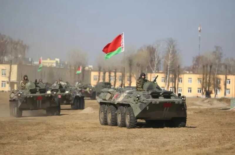Военные манёвры в Беларуси могут отвлечь Украину от защиты её территории