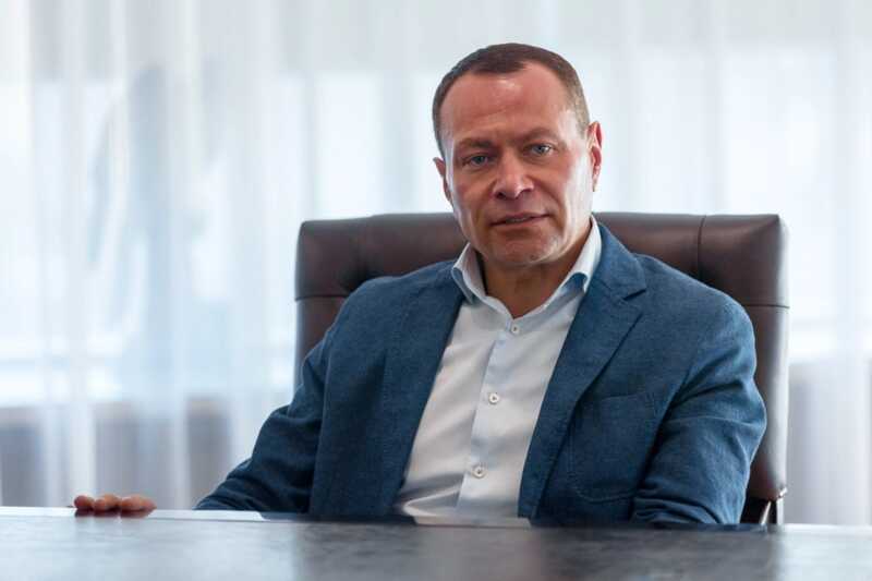 Бывшего мэра Владивостока Николаева подозревают в масштабных коррупционных махинациях с активами, оцененными в миллиарды