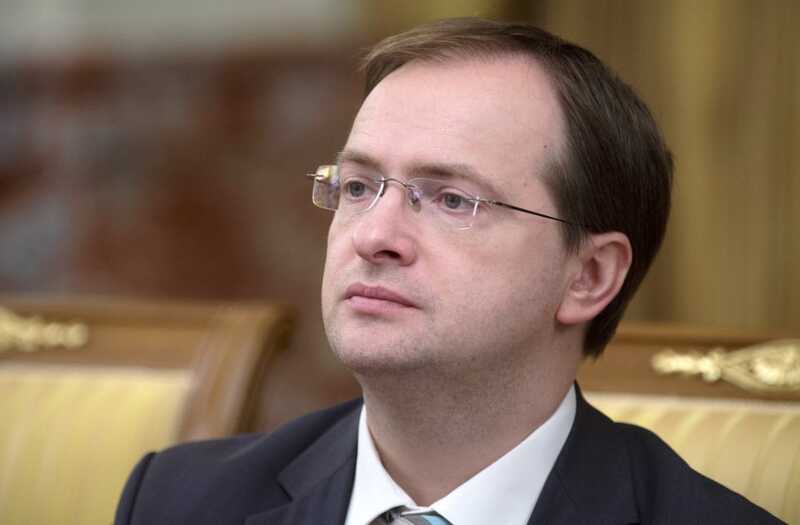 Как Сергей Чудинов, переводчик Владимира Мединского, получал миллионы из бюджета Минкульта