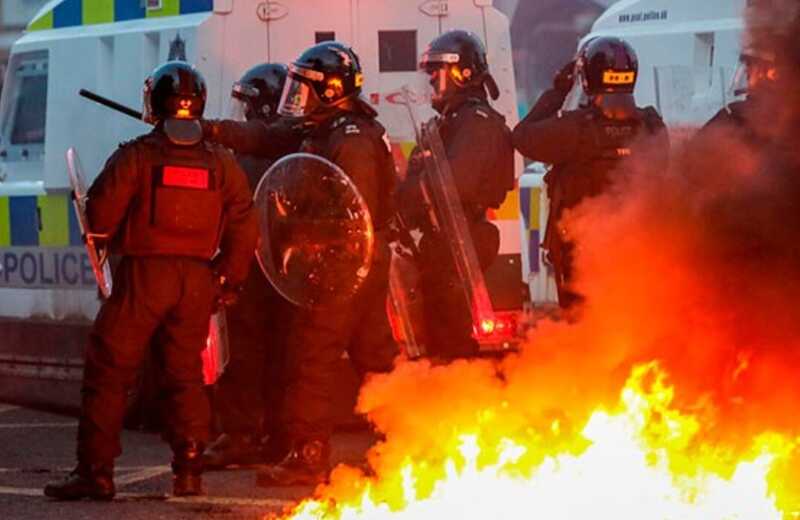 Протесты против иммигрантов в Северной Ирландии продолжаются уже третий день