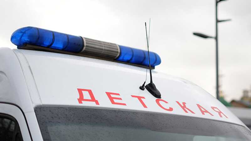 В Москве ребенок получил травмы из-за упавшего металлического ограждения