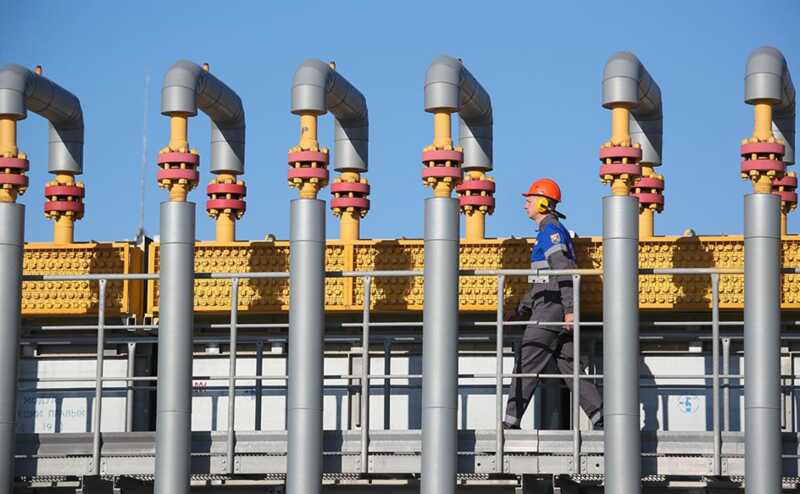 Брюссель пытается обойти вето Венгрии и Словакии на запрет российской нефти