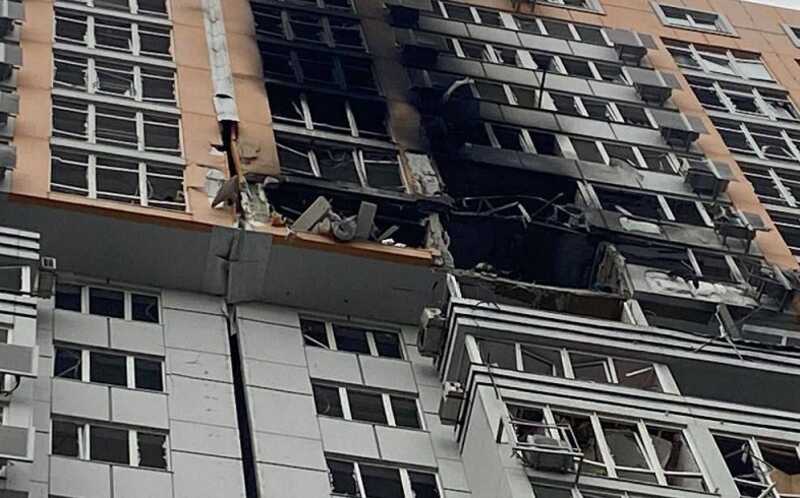 Беспилотные летательные аппараты нанесли удар по Одессе и разрушили спортивный комплекс