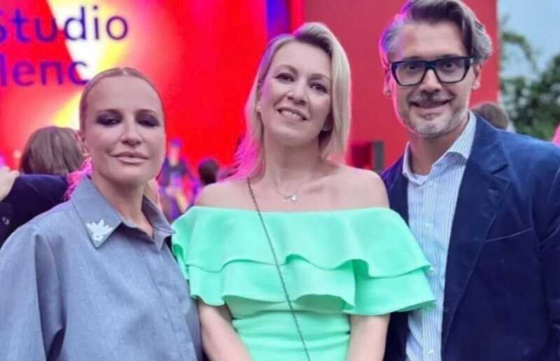 Икра, крабы, Дом Периньон: как элита России устроила пир под эгидой МИДа