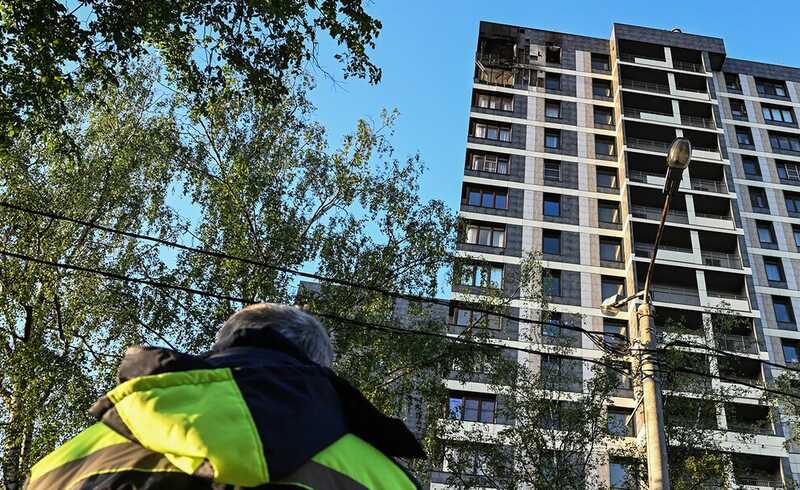 В Красногорске после удара дрона загорелась квартира: жильцов пришлось эвакуировать