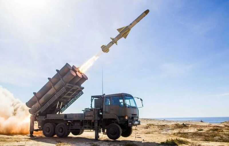 Японские военные выпустили ракету Type 88 по цели в море