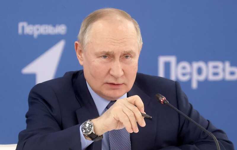 Новый закон Путина ограничит сотрудничество российских учёных с иностранцами