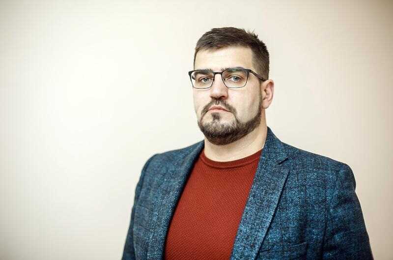 Бывший заместитель главы Химок Николай Минаев покинул страну после того, как против него было возбуждено уголовное дело