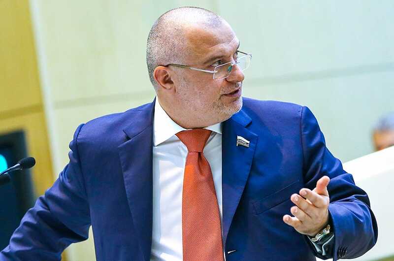 Сенатор Андрей Клишас поддержал задержания выходцев из Азербайджана в Екатеринбурге и Воронеже