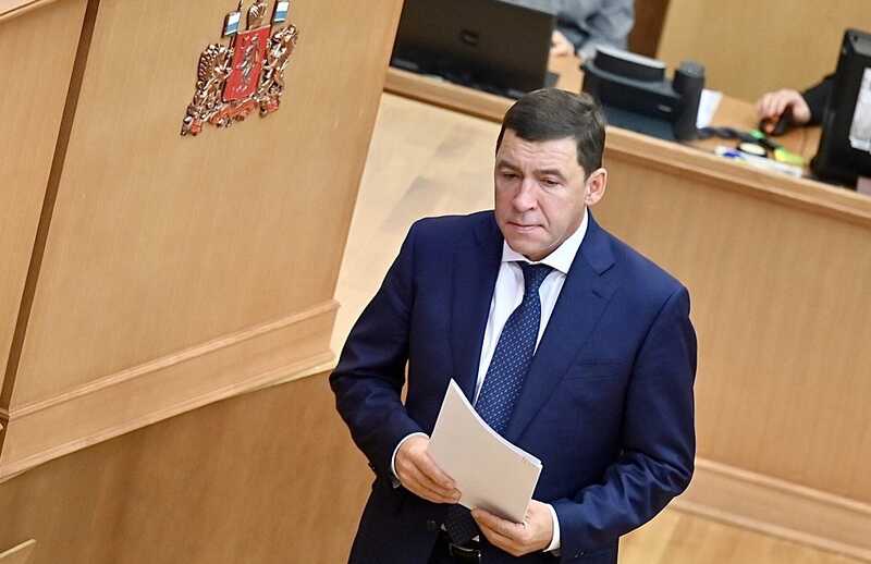 «Компания Сечина» усиливает давление на Евгения Куйвашева, чтобы нанести удар по Собянину
