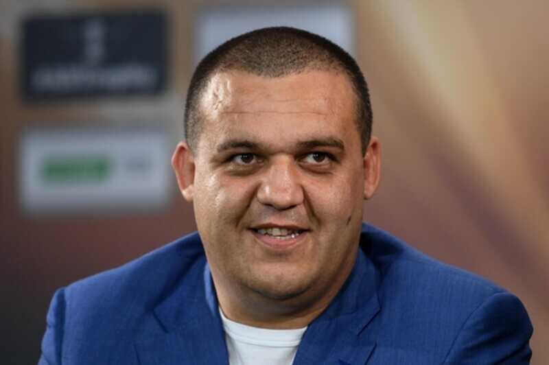 Каким образом Умар Кремлёв осуществляет контроль над спортивными промоушенами в России