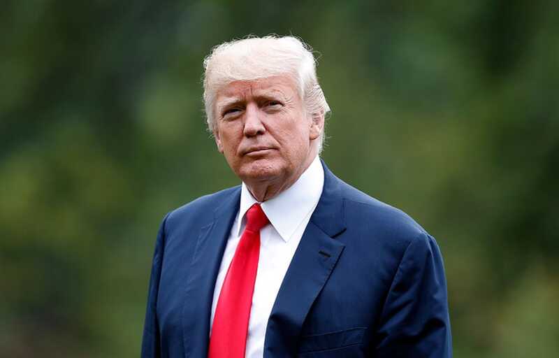 Трамп продолжает изменять свой имидж: президента изобразили суперменом на странице Белого дома