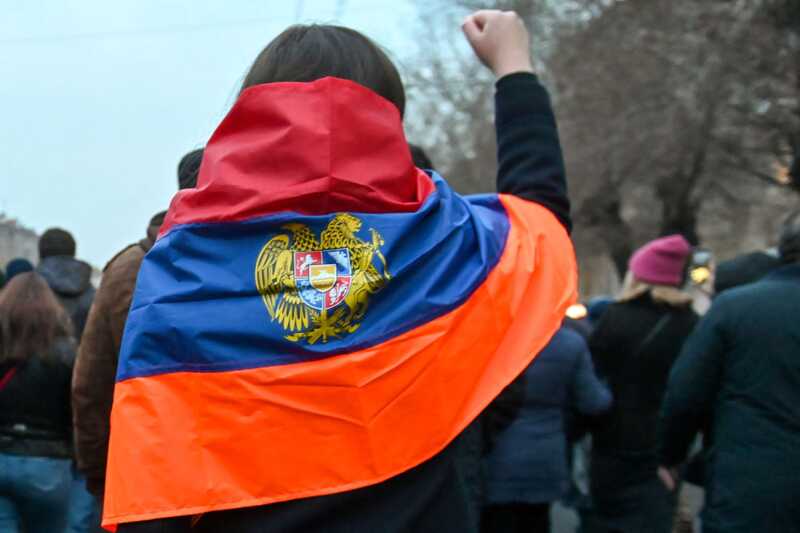В Ереване переселенцы из Нагорного Карабаха устроили акцию протеста