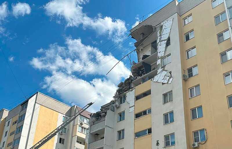 Взрыв в многоквартирном доме в Саратове мог произойти из-за самоубийства одного из обитателей