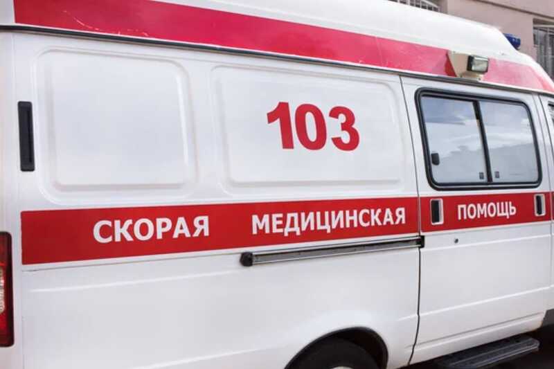 Блогерша из Екатеринбурга получила перелом позвоночника, пытаясь повторить тренд из TikTok