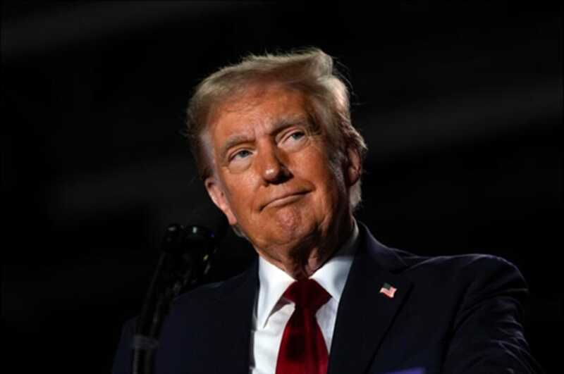 Трамп уверил, что не станет обсуждать вопросы территорий с Путиным без участия Киева