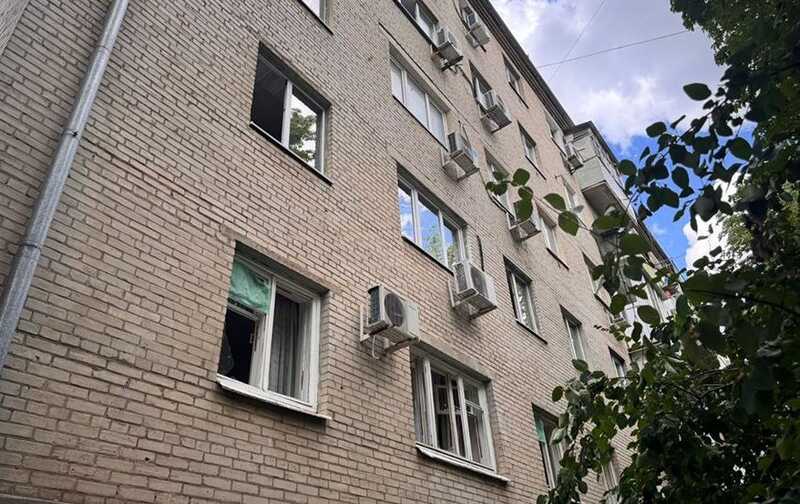 Горожане Ростова запечатлели на видео результаты атаки дрона