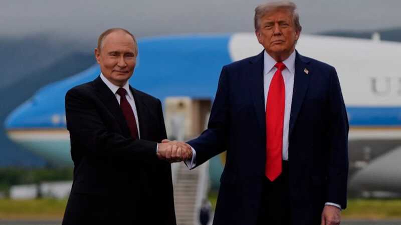 Путин разговаривал с Трампом без участия переводчика