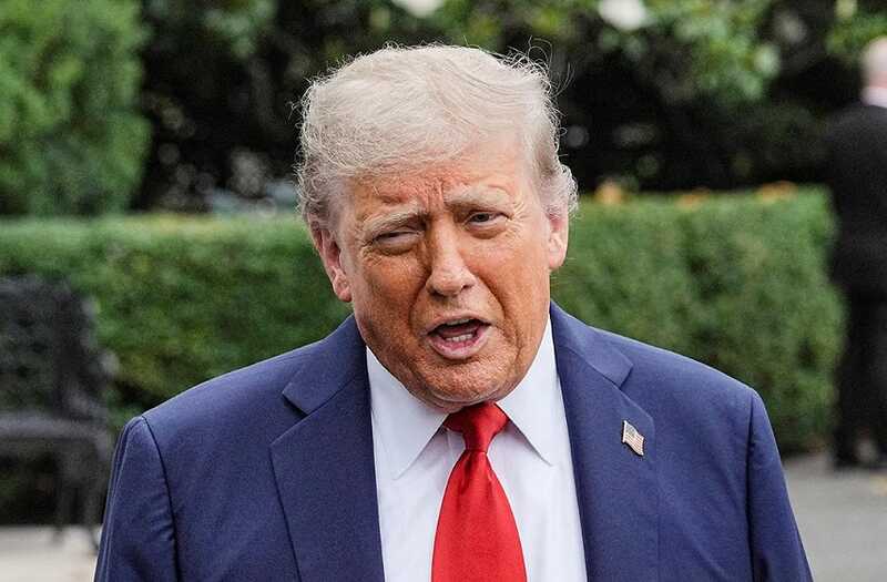 После встречи с Путиным Трамп позвонил Зеленскому