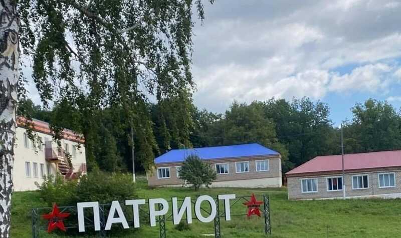 Роспотребнадзор временно остановил деятельность лагеря «Патриот» после того, как более 20 детей были госпитализированы