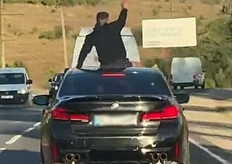 На севере Молдовы мужчина покатался на крыше BMW