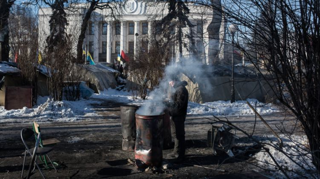 Отмывание денег, воровство средств ЕС и коррупция на войне. Зарубежные СМИ обрушились с новой волной критики на украинскую власть