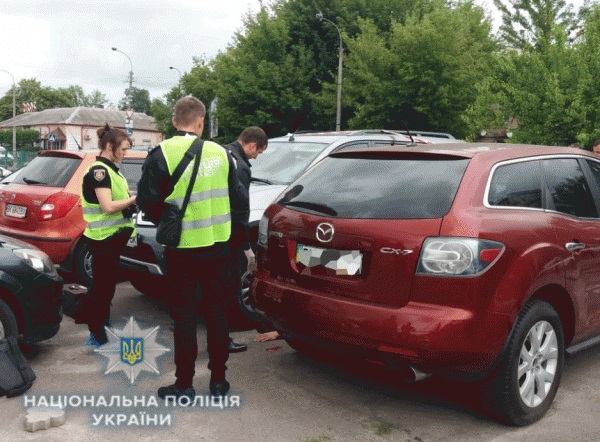 В центре Ривне киллер застрелил бизнесмена: появились фото и видео