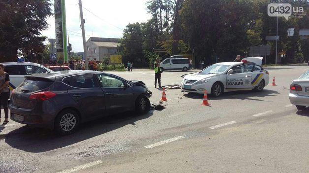 В Виннице полицейские спровоцировали ДТП, пострадал патрульный