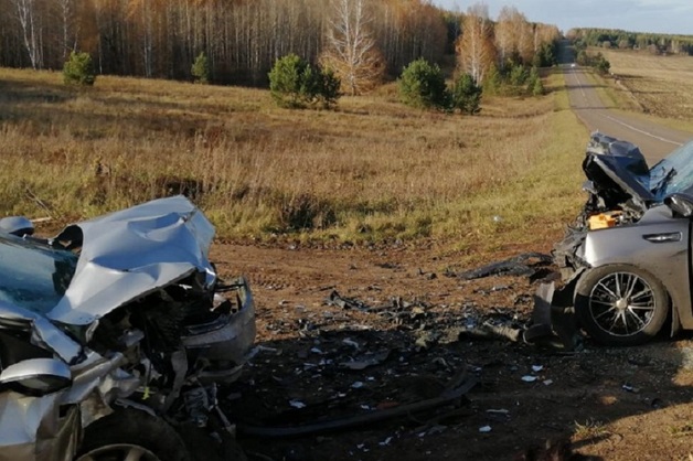 Шестилетний ребенок погиб в аварии в Татарстане. Момент жуткого ДТП попал на видео