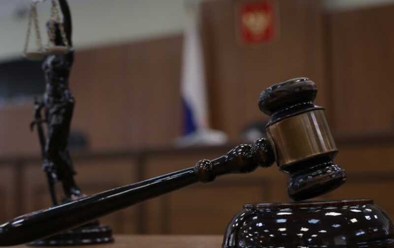 В Волгоградской области бывший судья открыл ресторан на набережной, замаскировав его под туалет