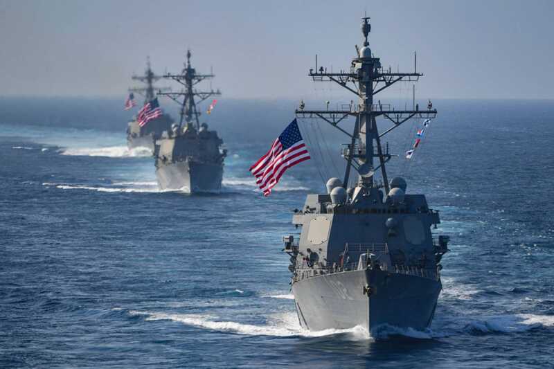 Американские военные корабли направляются в ближневосточный регион